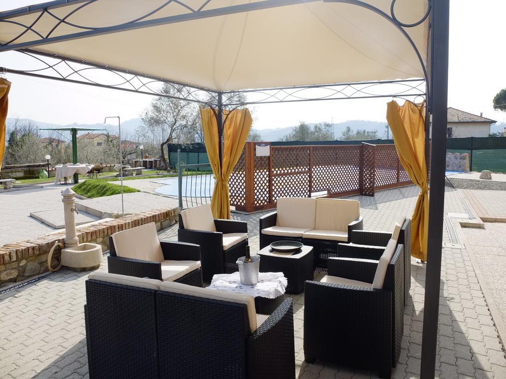 La Fonda Casa Vacanze-Appartamenti Con Piscina Santo Stefano di Magra Extérieur photo